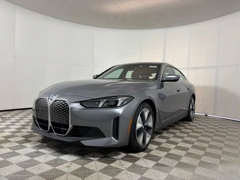 New 2026 BMW i4 xDrive40i image 3