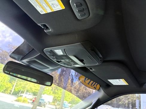 Used 2019 Ford Expedition Limited w/ Equipment Group 303A RWD image 17