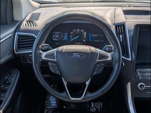 Used 2024 Ford Edge SEL AWD/4WD image 17