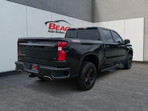 Used 2019 Chevrolet Silverado 1500 LT Trail Boss AWD/4WD image 13
