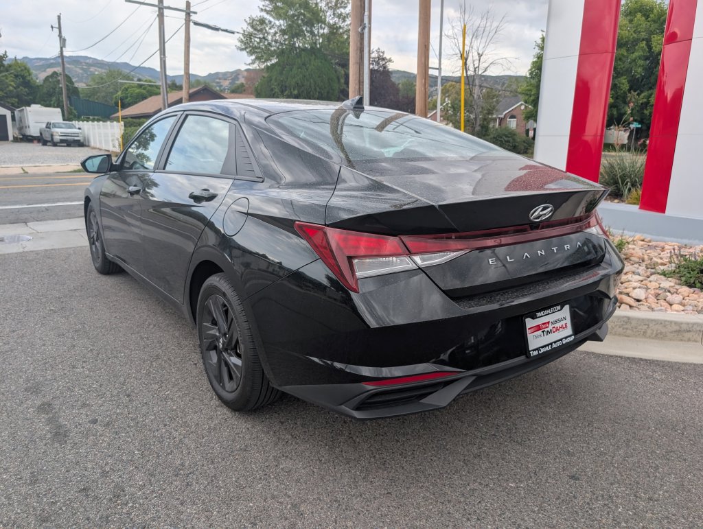 Used 2023 Hyundai Elantra SEL FWD image 6