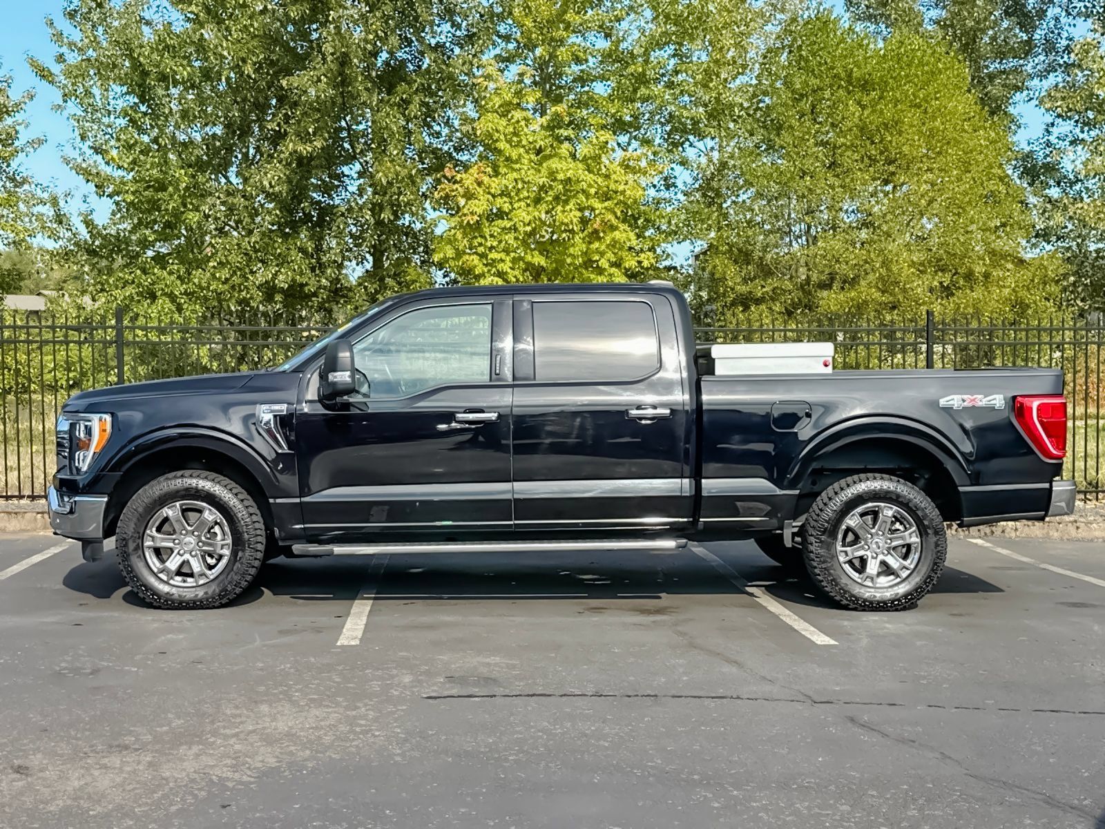 Used 2022 Ford F150 XLT w/ Equipment Group 302A High AWD/4WD image 6