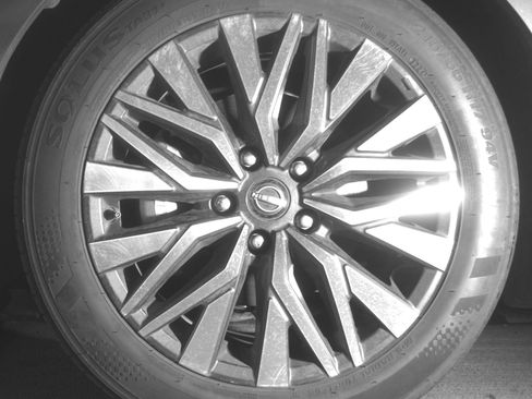 Used 2025 Nissan Altima 2.5 SV image 12