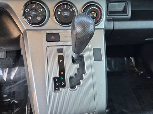 Used 2012 Scion xB FWD image 12