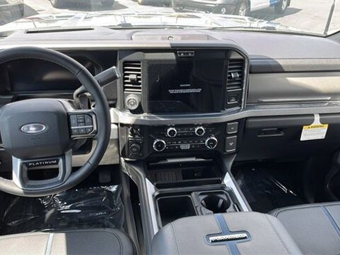 New 2025 Ford F350 Platinum w/ FX4 Off-Road Package image 34