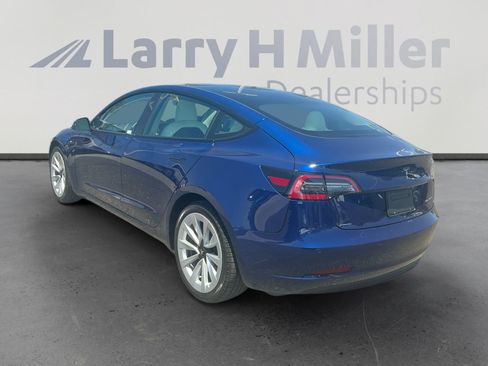 Used 2022 Tesla Model 3 Long Range AWD/4WD image 3