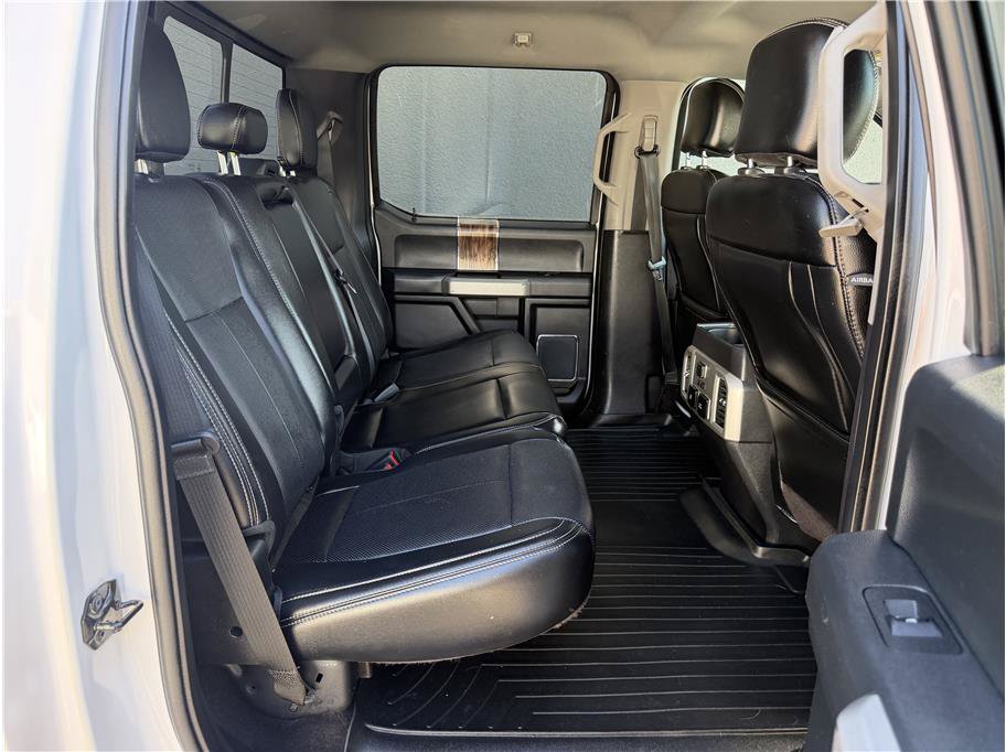Used 2018 Ford F150 Lariat w/ Equipment Group 502A Luxury AWD/4WD image 9