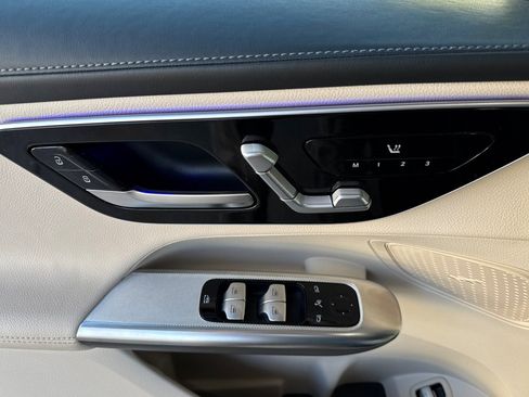 Certified 2024 Mercedes-Benz GLC 300 image 26