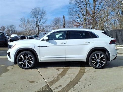 New 2026 Volkswagen Atlas Cross Sport SEL Premium R-Line image 4