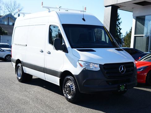Used 2019 Mercedes-Benz Sprinter 144 image 7