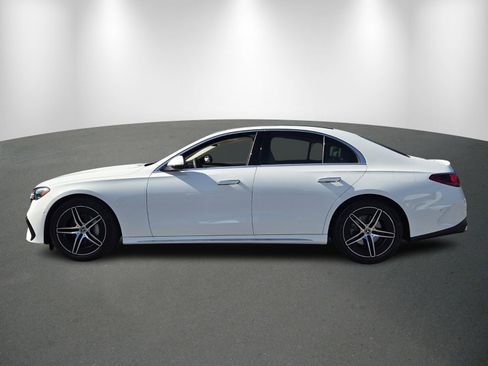 Used 2026 Mercedes-Benz E 350 Sedan image 4