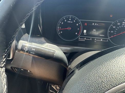 Used 2023 Kia Sorento S w/ Panoramic Sunroof Package AWD/4WD image 33