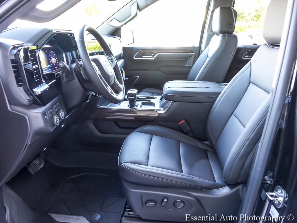 New 2026 Chevrolet Silverado 1500 RST w/ Redline Edition AWD/4WD image 10