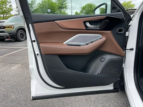 Used 2025 Acura MDX FWD w/ Technology Package image 24