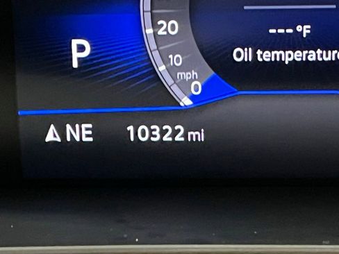 Used 2024 Volkswagen Tiguan SE w/ Panoramic Sunroof Package image 24