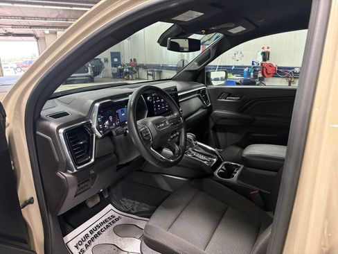 Used 2024 GMC Canyon Elevation w/ Convenience Package AWD/4WD image 20