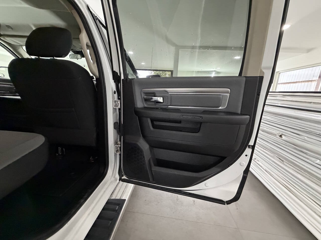 Used 2021 RAM 1500 Classic SLT AWD/4WD image 19