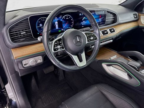 Used 2021 Mercedes-Benz GLS 450 4MATIC image 4