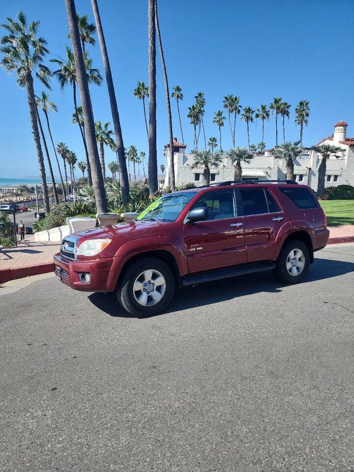 Used 2006 Toyota 4Runner SR5 AWD/4WD image 2