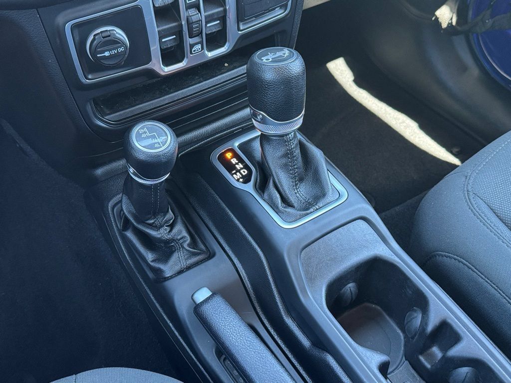 Used 2018 Jeep Wrangler Unlimited Sport S AWD/4WD image 16