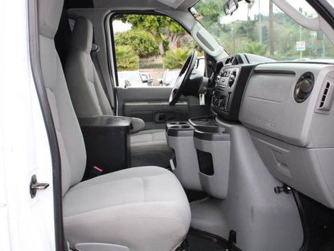 Used 2013 Ford E-150 and Econoline 150 image 8