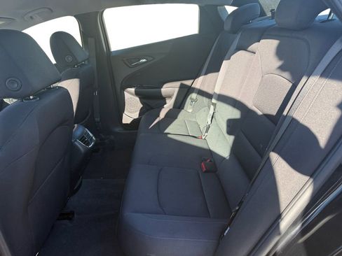 Used 2025 Chevrolet Malibu LT FWD image 13