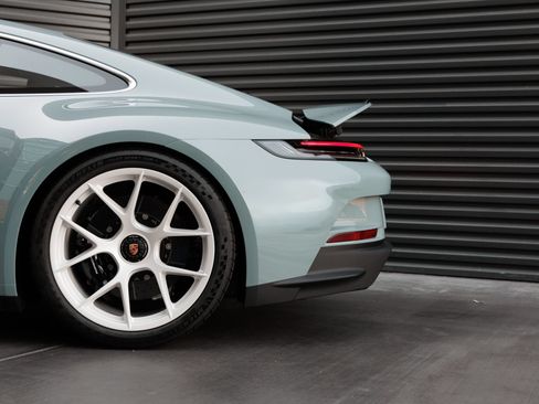 Certified 2024 Porsche 911 GT3 RS RWD image 30