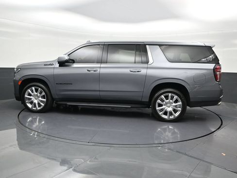 Used 2021 Chevrolet Suburban High Country AWD/4WD image 2