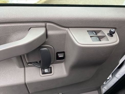 Used 2020 Chevrolet Express 2500 w/ Driver Convenience Package RWD image 8