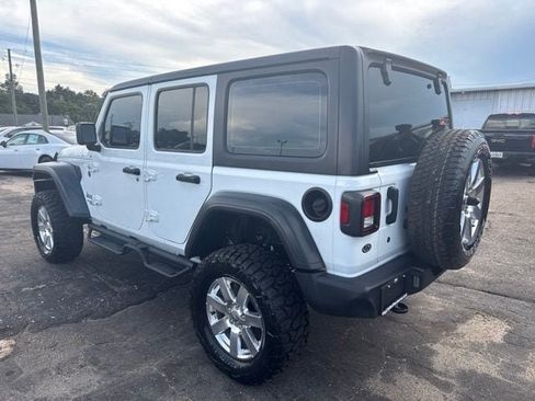 Used 2018 Jeep Wrangler Unlimited Sport AWD/4WD image 5