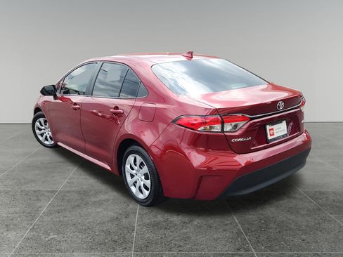 Certified 2025 Toyota Corolla LE FWD image 5