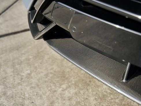Used 2024 Lamborghini Urus Performante AWD/4WD image 9
