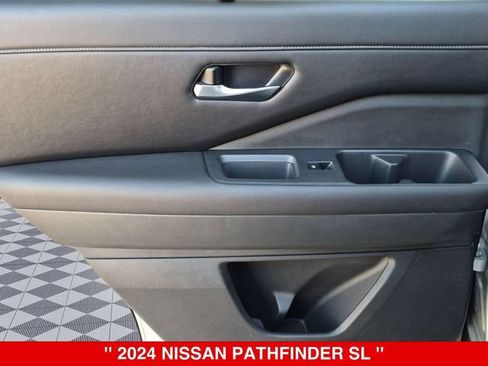Certified 2024 Nissan Pathfinder SL AWD/4WD image 31