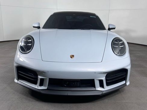 Certified 2025 Porsche 911 Carrera RWD image 9