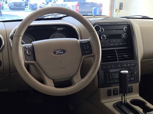 Used 2008 Ford Explorer Sport Trac Limited image 18