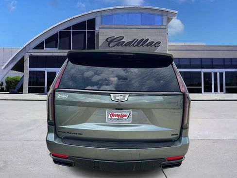 Used 2023 Cadillac Escalade Sport Platinum w/ LPO, ONYX Package AWD/4WD image 5