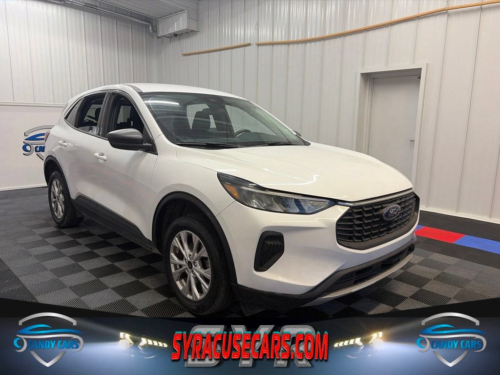 Used 2024 Ford Escape Active AWD/4WD image 1
