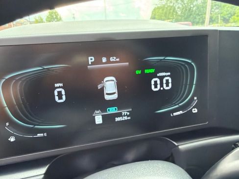 Certified 2024 Kia Niro LX FWD image 19