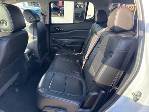 Used 2021 GMC Acadia SLT image 28