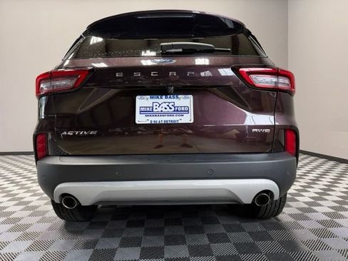 Used 2023 Ford Escape Active w/ Tech Pack #2 AWD/4WD image 10