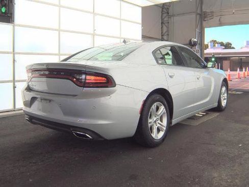 Used 2023 Dodge Charger SXT image 3