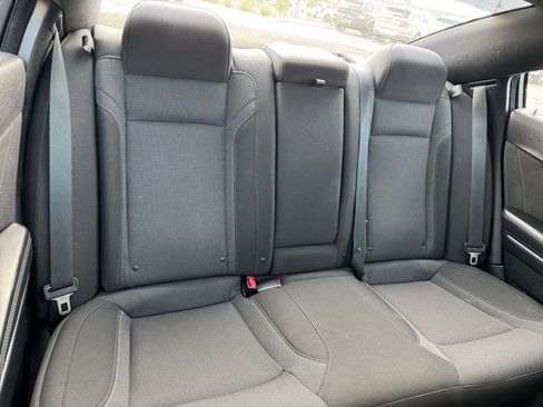 Used 2016 Dodge Charger SXT image 18