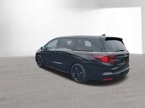 Used 2023 Honda Odyssey Sport image 6