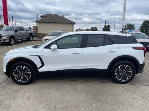 New 2026 Chevrolet Blazer EV LT FWD image 9