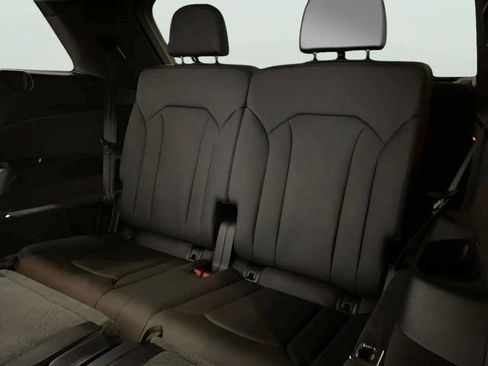 Used 2026 Audi Q7 3.0T Premium Plus w/ Premium Plus Package AWD/4WD image 23