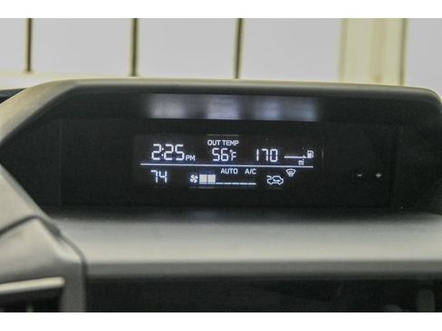 Used 2023 Subaru Crosstrek 2.0i Premium image 61