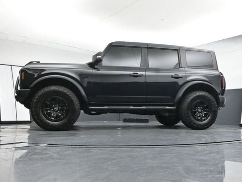 Used 2024 Ford Bronco Wildtrak image 32