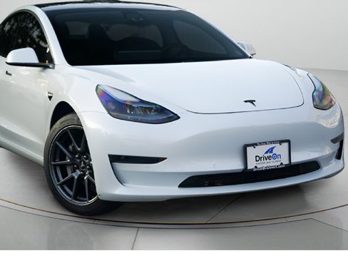 Used 2021 Tesla Model 3 Standard Range Plus RWD image 13