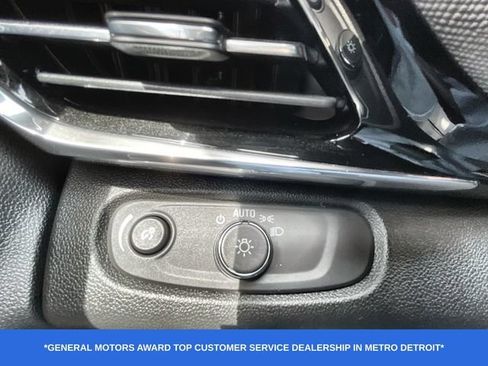 Used 2024 Buick Envista Avenir FWD image 18