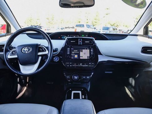Certified 2016 Toyota Prius Four Touring image 15